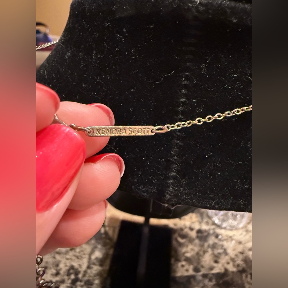 Kendra Scott Elisa Gold & Ivory Necklace - Picture 9 of 11